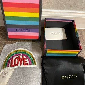 Gucci sneakers patch